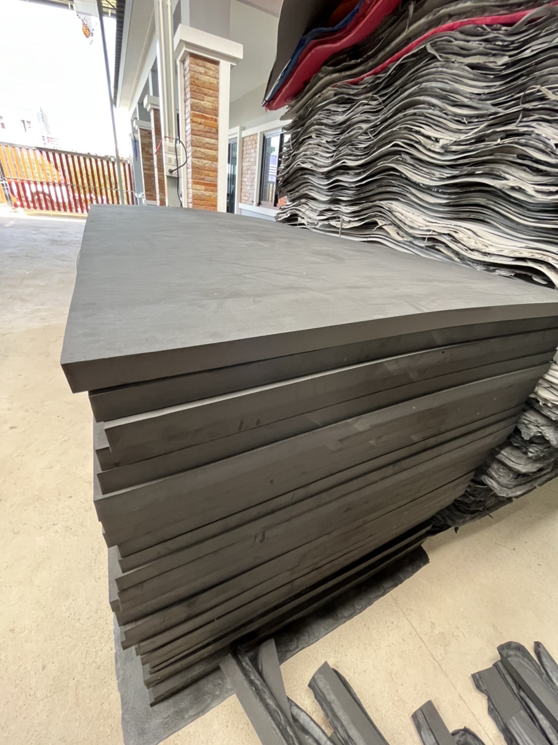 11 - https://mjrubbereva.com | Smart Rubber EVA จำหน่ายแผ่นยาง Eva ทุกชนิด แผ่นยาง Eva รองกันกระแทก รองออกกำลังกาย เครื่องออกกำลังกาย รองพื้น วัวและปศุสัตว์ มีทั้งแบบเรียบและลาย จัดส่งขนส่งทั่วประเทศ