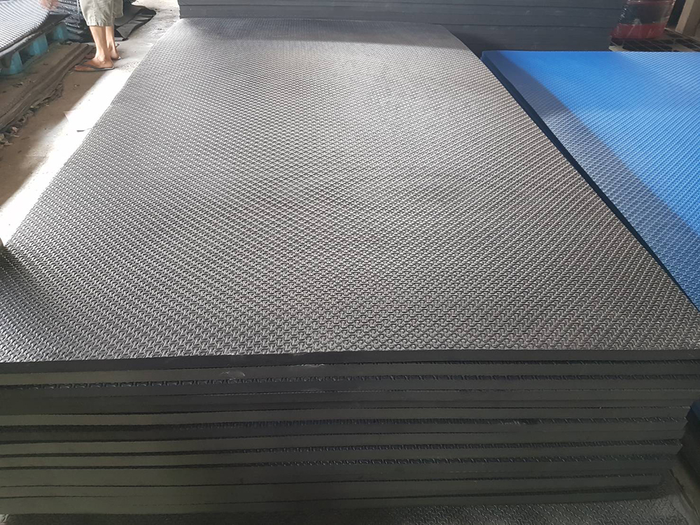 2 - https://mjrubbereva.com | Smart Rubber EVA จำหน่ายแผ่นยาง Eva ทุกชนิด แผ่นยาง Eva รองกันกระแทก รองออกกำลังกาย เครื่องออกกำลังกาย รองพื้น วัวและปศุสัตว์ มีทั้งแบบเรียบและลาย จัดส่งขนส่งทั่วประเทศ