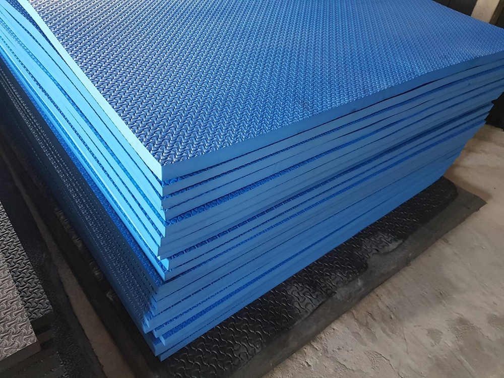 3 - https://mjrubbereva.com | Smart Rubber EVA จำหน่ายแผ่นยาง Eva ทุกชนิด แผ่นยาง Eva รองกันกระแทก รองออกกำลังกาย เครื่องออกกำลังกาย รองพื้น วัวและปศุสัตว์ มีทั้งแบบเรียบและลาย จัดส่งขนส่งทั่วประเทศ