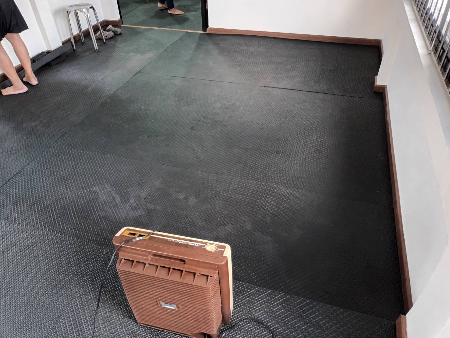 6 - https://mjrubbereva.com | Smart Rubber EVA จำหน่ายแผ่นยาง Eva ทุกชนิด แผ่นยาง Eva รองกันกระแทก รองออกกำลังกาย เครื่องออกกำลังกาย รองพื้น วัวและปศุสัตว์ มีทั้งแบบเรียบและลาย จัดส่งขนส่งทั่วประเทศ